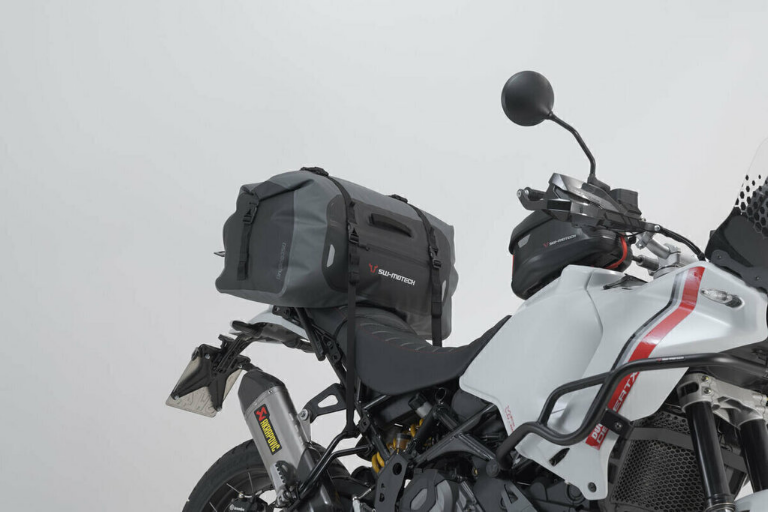 Maleta Universal Trasera Impermeable Sw-motech Drybag 35 L